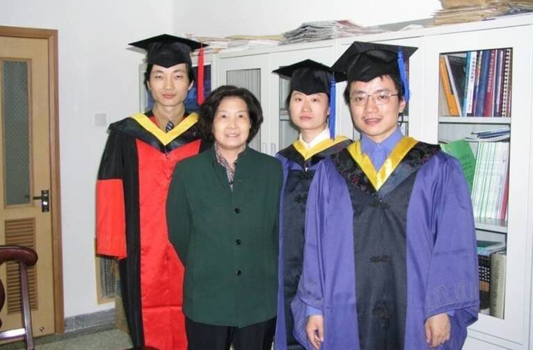 吴德馨先生桃李满天下